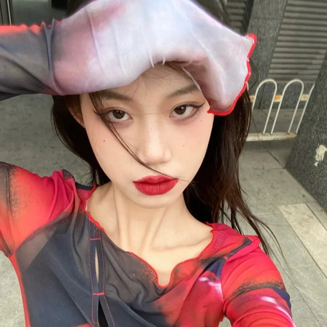 彩鸾春色